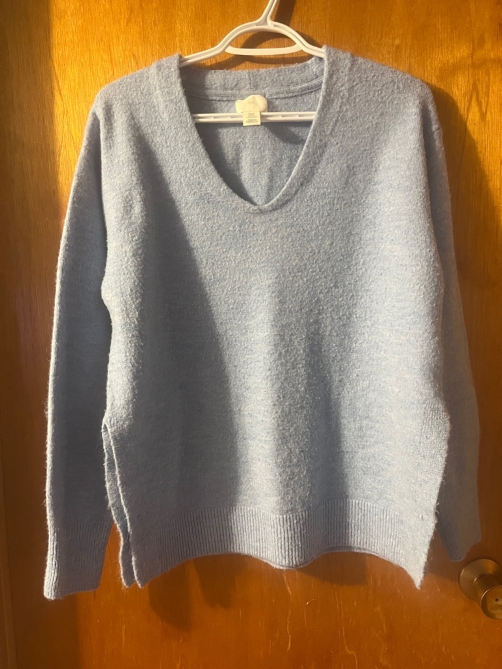Woman’s H&M Pale Blue V-Neck Sweater XS